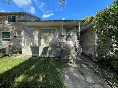 House For Sale In Spence, Winnipeg, Manitoba