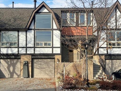 Townhouse For Sale In Bayview Woods Steeles, Toronto, Ontario