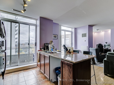 1-Bed Condo in Davisville! Parking & Balcony Views! Must See!