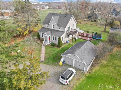 Homes for Sale in Stevensville, Fort Erie, Ontario $875,000