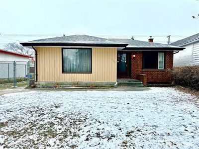 Homes for Sale in West Kildonan, Winnipeg, Manitoba $244,900