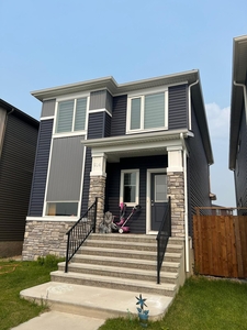 Calgary Main Floor For Rent | Cornerstone | 3 bedroom detach house for