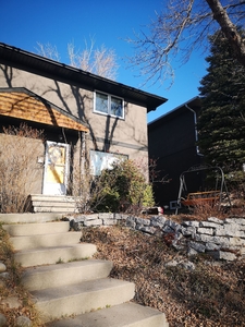 Calgary Pet Friendly Duplex For Rent | Parkhill-Stanley Park | AVAIL. MARCH 1 Charming, Family
