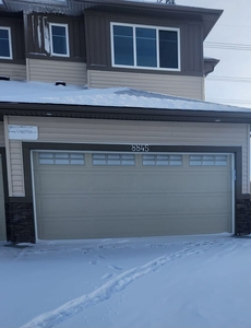 Edmonton Pet Friendly Main Floor For Rent | Heritage Valley | Beautiful and Spacious Brand Home