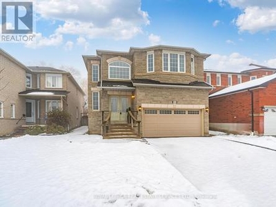 House For Sale In Hurontario, Mississauga, Ontario