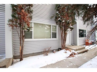 Townhouse For Sale In South Hill, Red Deer, Alberta