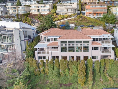 1426 CHIPPENDALE ROAD West Vancouver