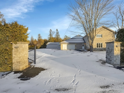 House for sale, 103 Ch. Scholle, Aylmer, QC J9J3E9, CA , in Gatineau, Canada