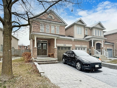 10 Harmony Rd Vaughan, ON L4K 5H1