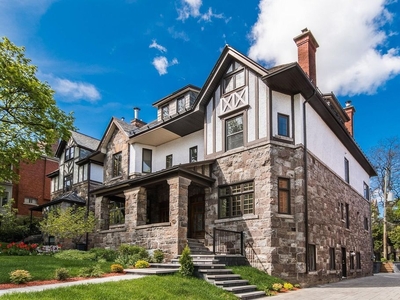 Luxury Detached House for sale in Westmount, Canada
