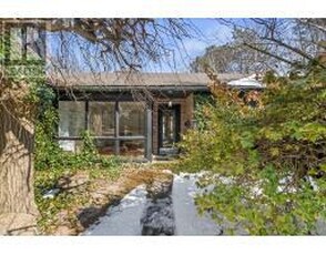 44 The Bridle Path, Bridle Path-Sunnybrook-York Mills in Toronto, ON
