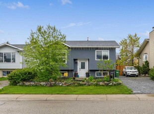 76 Rundle Place Southwest, Airdrie, Alberta–