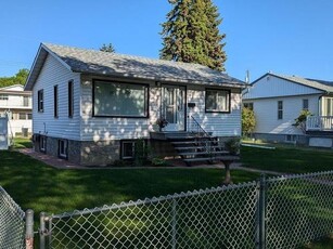 House For Sale In Beacon Heights, Edmonton, Alberta