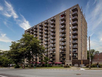 Somerset Place Apartments | 1030 South Park Street, Halifax