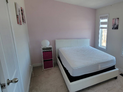 Furnished Bedroom W Private Bath & Parking for Rent in Innisfil