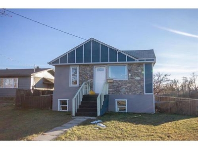 House For Sale In Eastview, Red Deer, Alberta