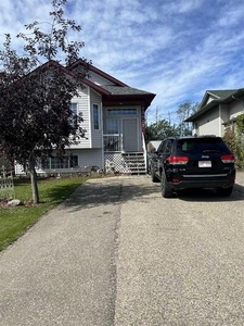 House For Sale In Lakeland, Grande Prairie, Alberta