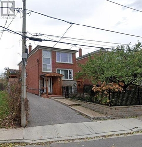 House For Sale In Woodbine-Lumsden, Toronto, Ontario