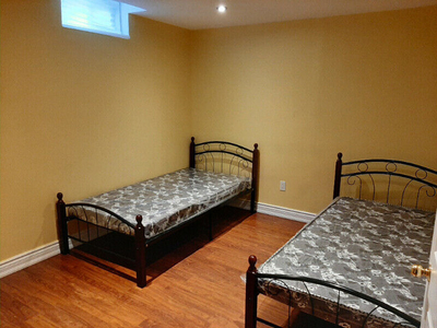 Shared accommodation for students nr Sheridan (Davis) college
