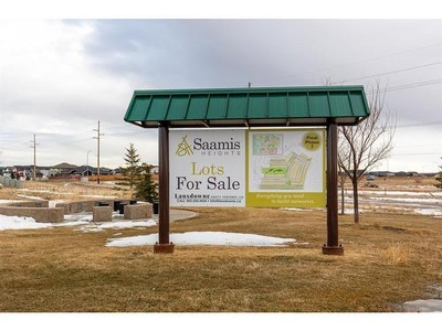 Vacant Land For Sale In Saamis Heights, Medicine Hat, Alberta