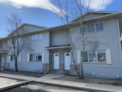 2 Bedroom Single Family Home Grande Prairie AB For Rent At 1210