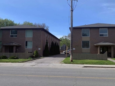 2 Bedroom Apartment Unit Peterborough ON For Rent At 1999