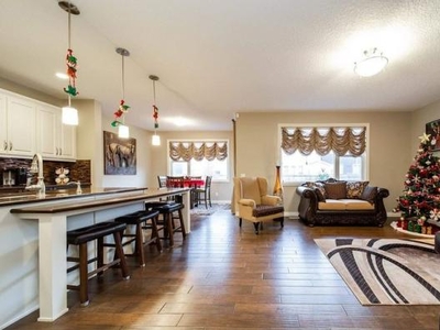 3 Bedroom Apartment Unit Edmonton AB For Rent At 2650