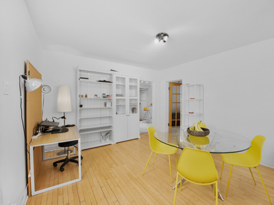 Condo/Apartment for rent, 1385 Avenue Bernard, Montréal, Québec H2V 1W1, CA, in Montreal, Canada