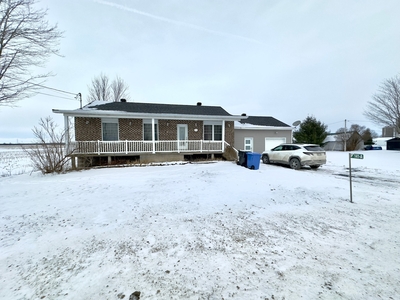 House for sale, 141 Ch. Viens, Saint-Alphonse-de-Granby, QC J0E2A0, CA , in Saint-Alphonse-de-Granby, Canada