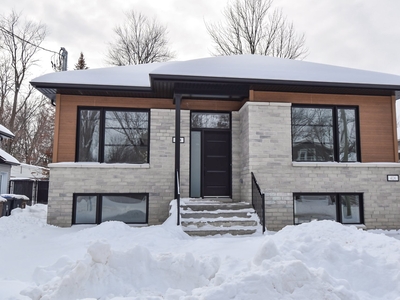House for sale, 40B-40C 23e Avenue, Sainte-Marthe-sur-le-Lac, QC J0N1P0, CA , in Sainte-Marthe-sur-le-Lac, Canada