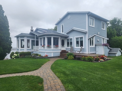 House for sale, 7920 Ch. de la Coopérative, Alma, QC G8B5V3, CA, in Alma, Canada