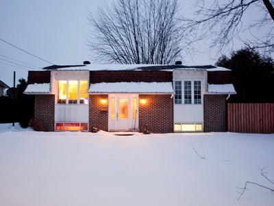 House for sale, 80 Rue Morin, Salaberry-de-Valleyfield, QC J6T5B9, CA , in Salaberry-de-Valleyfield, Canada