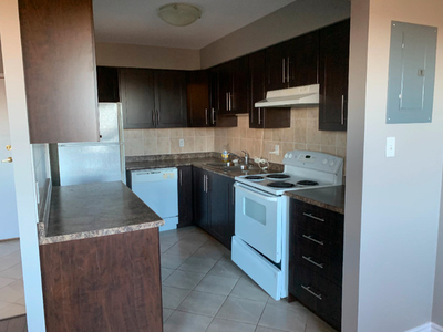 2 bedroom apartment for 3-6 month sublet