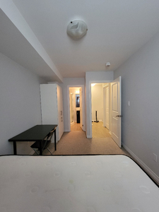 2 rooms for rent both with full washroom each - BARRIE house