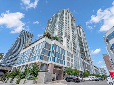 2309 988 QUAYSIDE DRIVE New Westminster