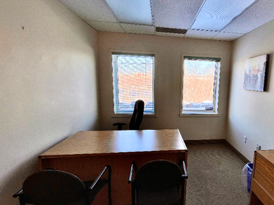 Brightly office room for rental- Beautiful and quiet surrounding