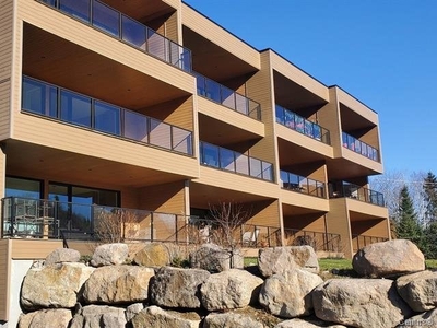 Condo/Apartment for sale, 1125 Mtée de l'Ubac, Val-Morin, QC J0T2R0, CA, in Val-Morin, Canada