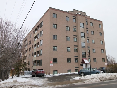 Condo/Apartment for sale, 2938 Ch. Ste-Foy, Sainte-Foy/Sillery/Cap-Rouge, QC G1X1P4, CA, in Québec City, Canada