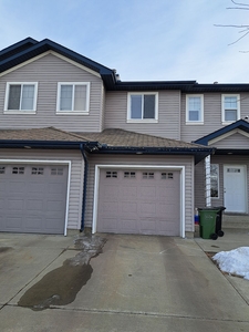 Edmonton Duplex For Rent | MacEwan | For short-term rental, two-story half