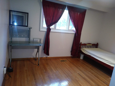 Furnished Room, SQUARE ONE All utilities included, WIFI inc