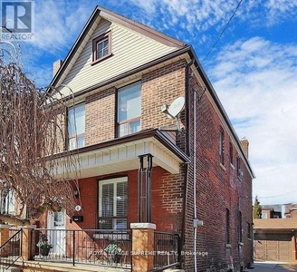 House For Sale In Christie Pits, Toronto, Ontario