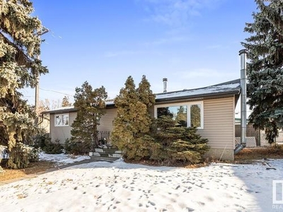 House For Sale In Ottewell, Edmonton, Alberta