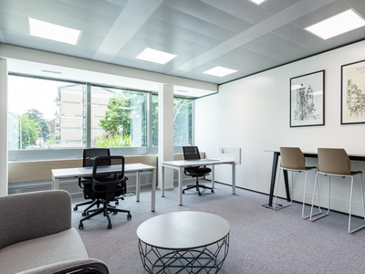 Professional office space in Argentia Road
