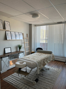 Rooms for rent- wellness clinic