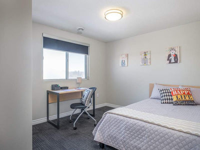 Student Living at The Marq (April - August) - Room for Rent