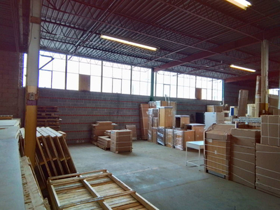 1,000 - 1,800 sqft industrial warehouse for rent in Etobicoke