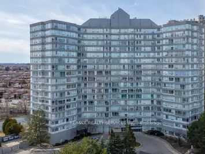 2 Bedroom + Den Located In The Heart Of Mississauga