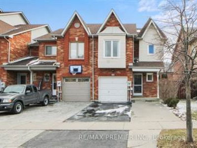 208 Kelso Cres