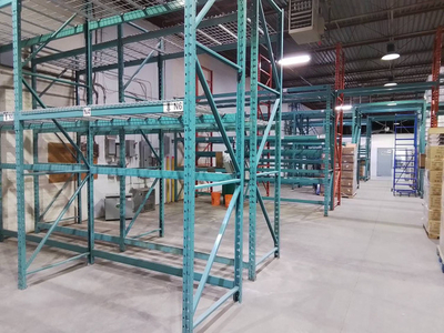 4,275 sqft shared industrial warehouse for rent in Mississauga