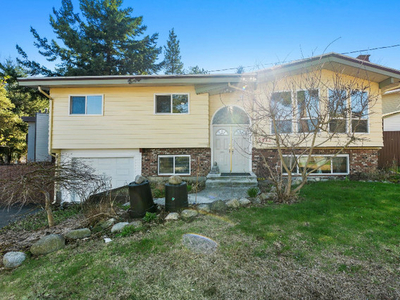5BED/3BATH $1,199,900 HOME IN WEST ABBOTSFORD